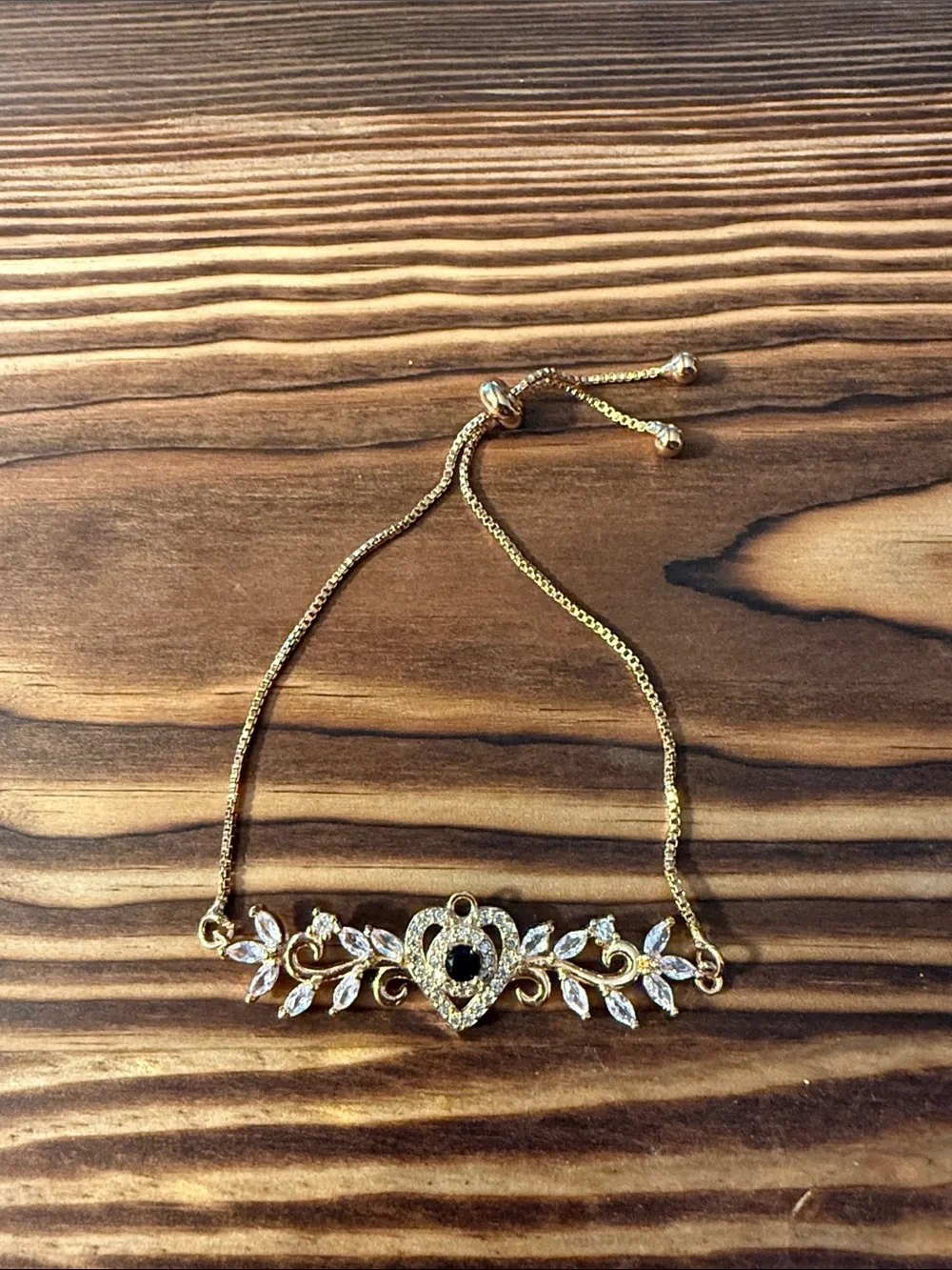 Gold Heart & Leaf Crystal Bracelet - Elegant Women's Jewelry